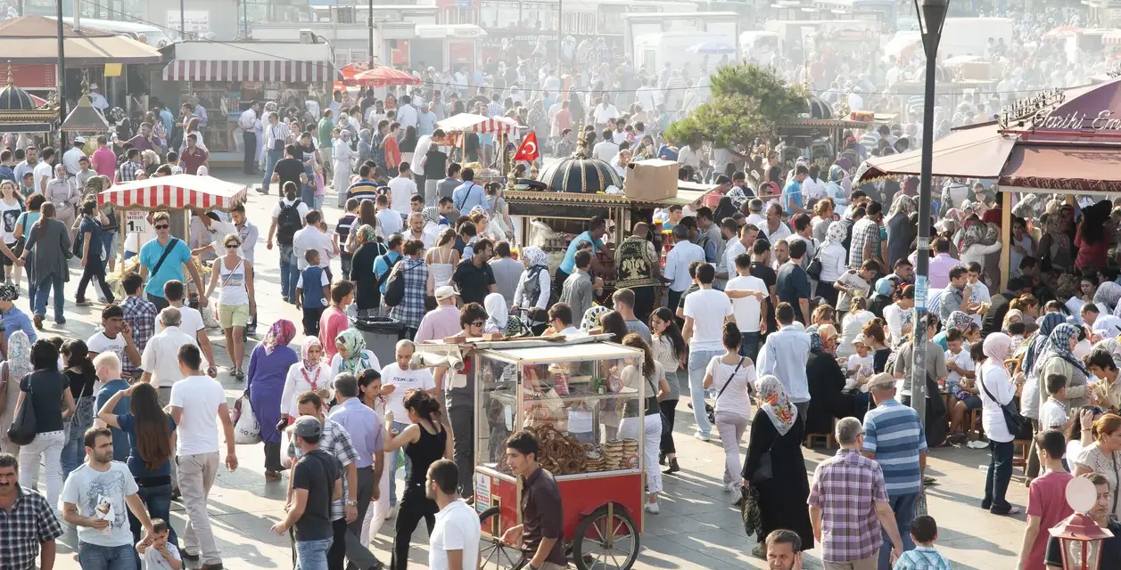Antalya: Czy jest bezpiecznie? Poradnik przed wyjazdem do Turcji