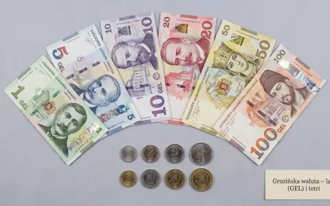 Gruzińska waluta - lari (GEL) i tetri. Banknoty o nominałach 1, 5, 10, 20, 50, 100 GEL i monety.