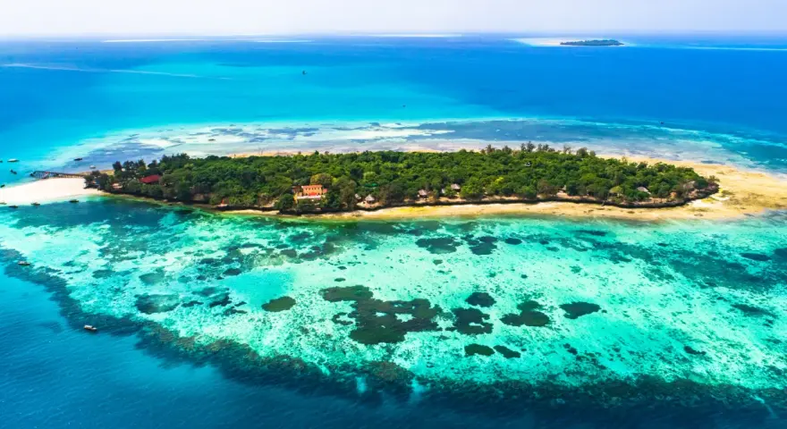 Ile trwa lot z Warszawy na Zanzibar? Bezpośredni czy z przesiadką?