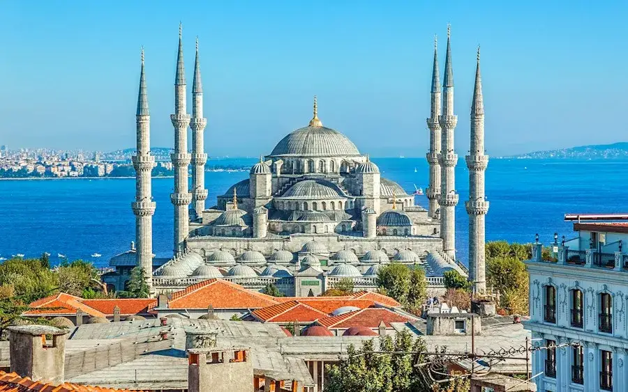 Panorama Stambułu z Błękitnym Meczetem i Hagia Sophia