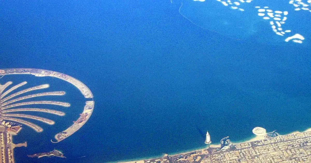 Widok na Dubaj z samolotu