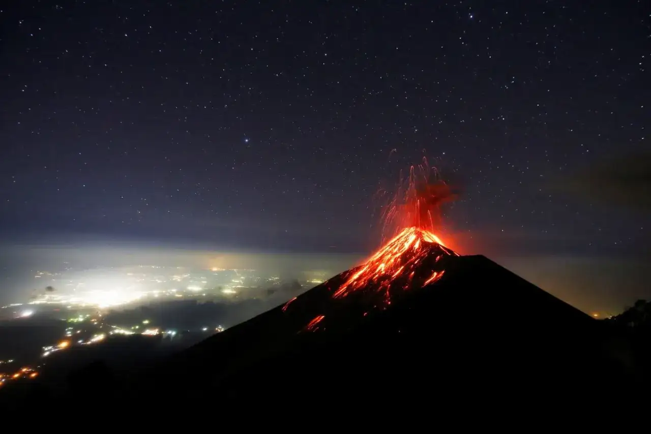 Wulkan Fuego erupcja Gwatemala